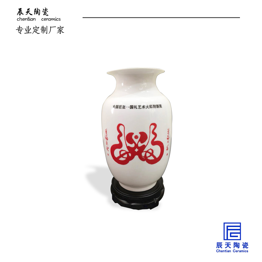 <b>數十位國禮藝術大師定製宅男免费视频案例</b>